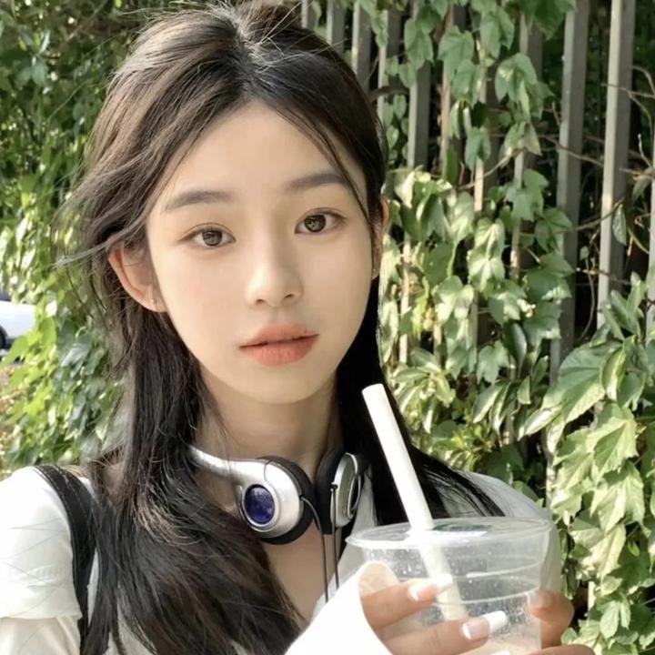 嫌我胖要退婚我捡个王爷当整婿